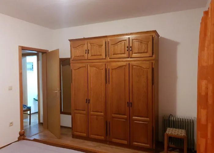 Apartment And Rooms Hacienda Stelio